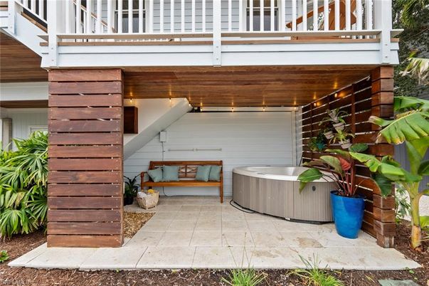 Exterior, Hot Tub