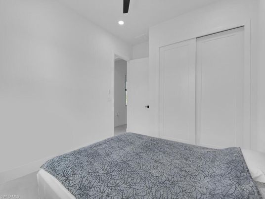 Bedroom, Empty room, Interior, Recessed Lighting