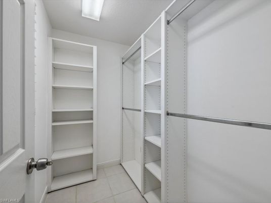 Interior, Walk-in Closets