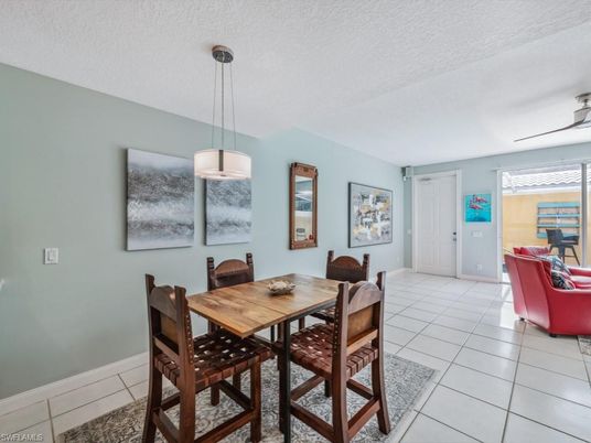 Dining room, Interior, Pendant Lights
