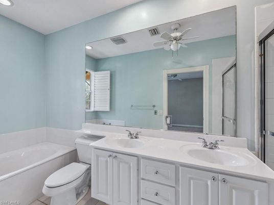 Bathroom, Dual Sink Vanities, Interior, Recessed Lighting