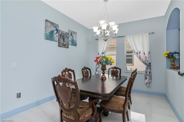 Chandelier, Dining room, Interior