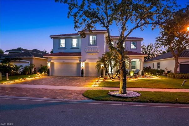 Attached, Backyard, Exterior, Facade, Mediterranean
