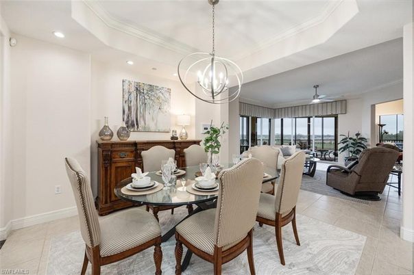 Dining room, Interior, Living room, Pendant Lights, Recessed Lighting