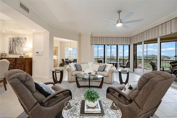 Interior, Living room, Pendant Lights, Recessed Lighting