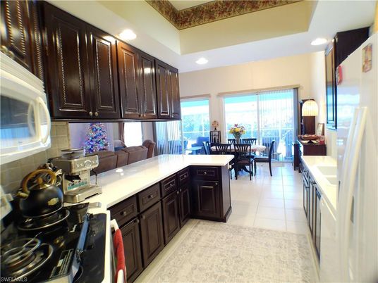Dining room, Interior, Kitchen, Recessed Lighting