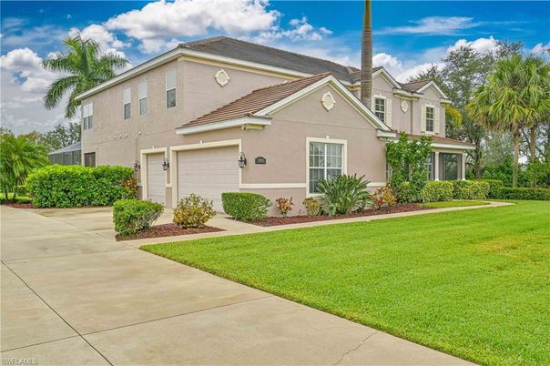 Attached, Backyard, Exterior, Facade, French Provincial