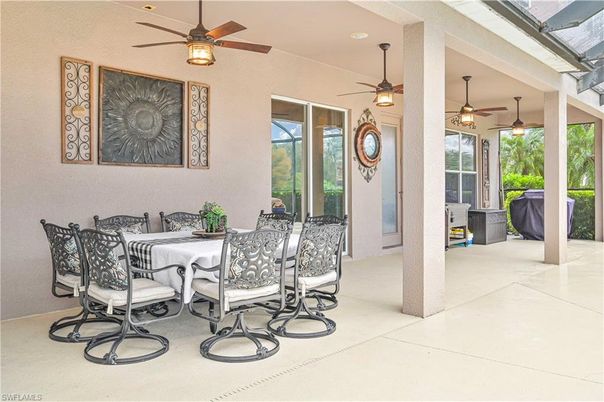 Dining room, Interior, Recessed Lighting