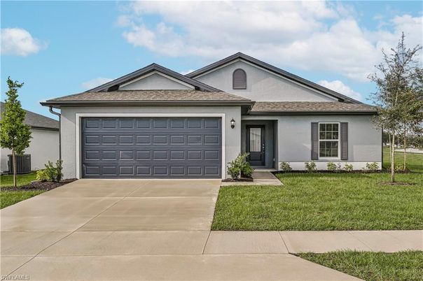 Attached, Exterior, Facade, American Craftsman