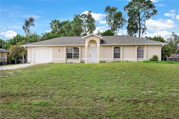 Attached, Backyard, Exterior, Facade, Ranch