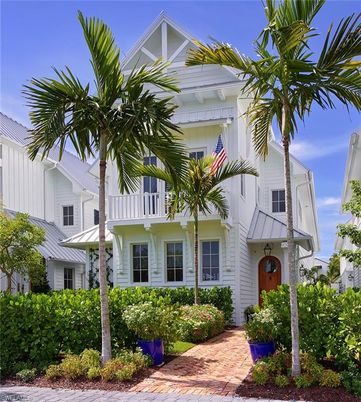 Exterior, Facade, Farmhouse