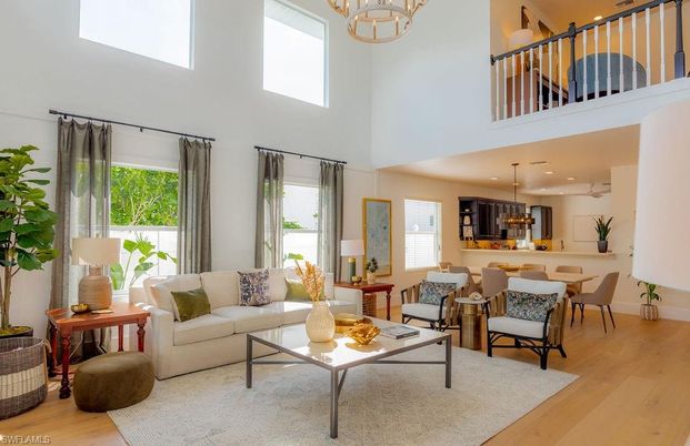 Dining room, Interior, Kitchen, Living room, Pendant Lights, Recessed Lighting, Wood Texture Flooring