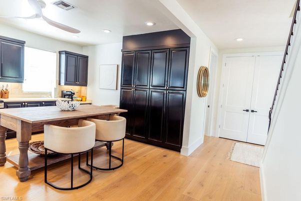 Dining room, Interior, Kitchen, Recessed Lighting, Wood Texture Flooring