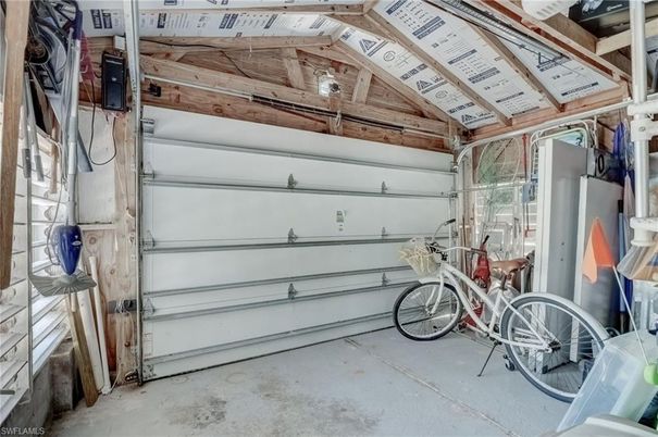 Garage, Interior