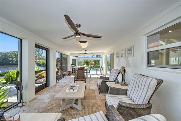 Interior, Living room, Sun Room, Water
