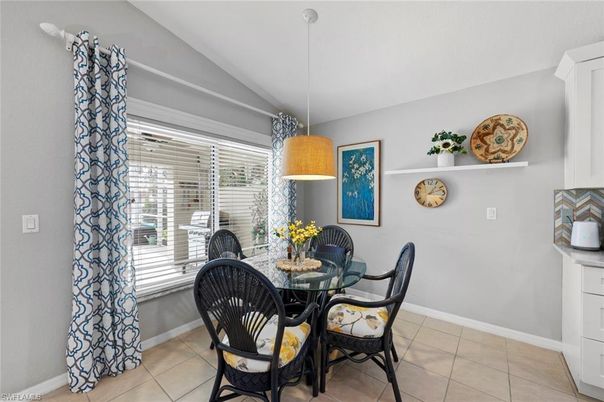 Dining room, Interior, Pendant Lights