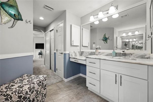 Bathroom, Dual Sink Vanities, Interior, Recessed Lighting