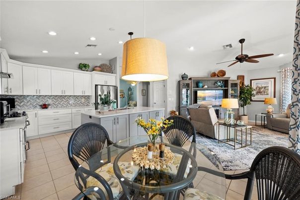 Dining room, Interior, Kitchen, Living room, Pendant Lights, Recessed Lighting, Stainless Steel Appliances