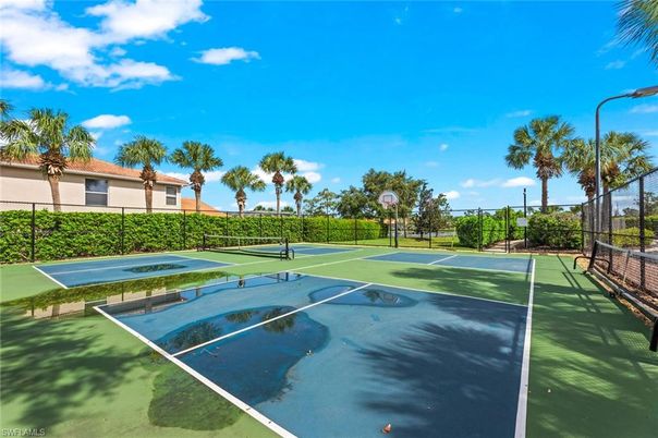 Exterior, Tennis Courts