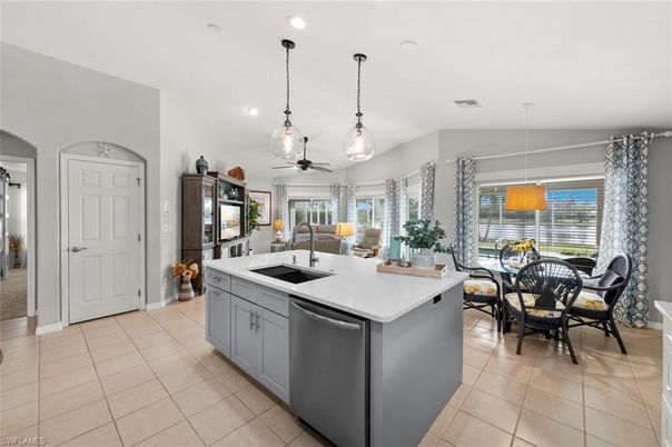 Dining room, Interior, Kitchen, Pendant Lights, Recessed Lighting