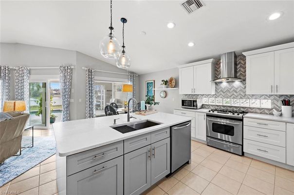 Interior, Kitchen, Pendant Lights, Recessed Lighting, Stainless Steel Appliances