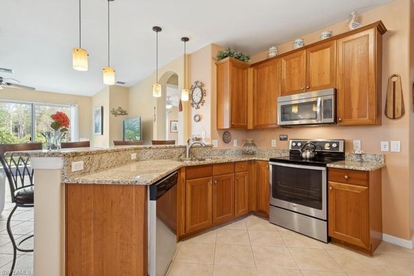 Interior, Kitchen, Pendant Lights, Stainless Steel Appliances