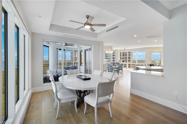 Chandelier, Dining room, Interior, Recessed Lighting, Wood Texture Flooring