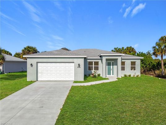 Attached, Backyard, Exterior, Facade, Ranch