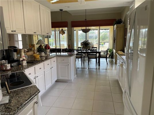 Dining room, Interior, Kitchen, Pendant Lights