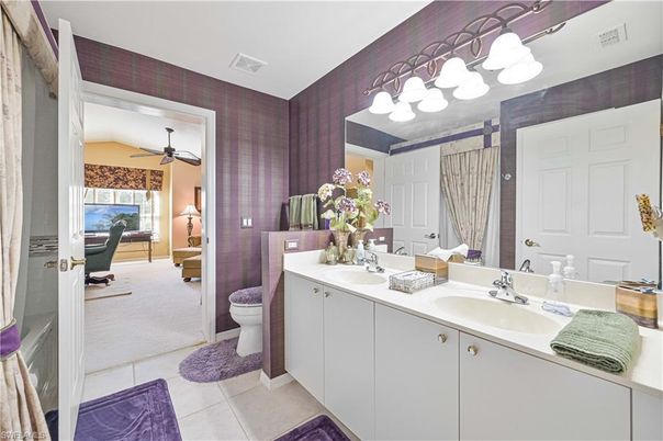 Bathroom, Dual Sink Vanities, Interior