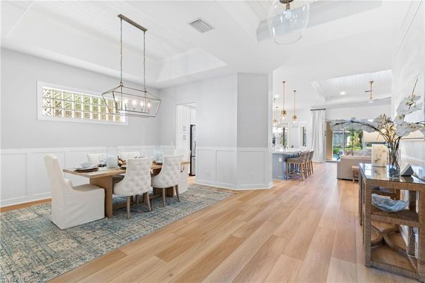 Dining room, Interior, Kitchen, Pendant Lights, Recessed Lighting, Wood Texture Flooring