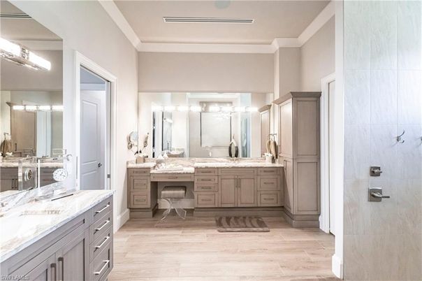 Bathroom, Dual Sink Vanities, Interior, Wood Texture Flooring