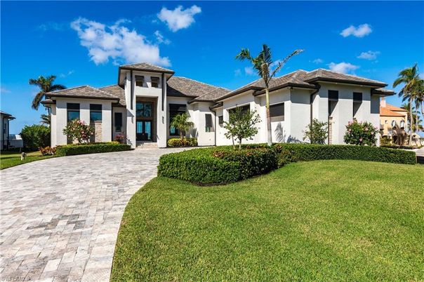 Backyard, Exterior, Facade, Mediterranean