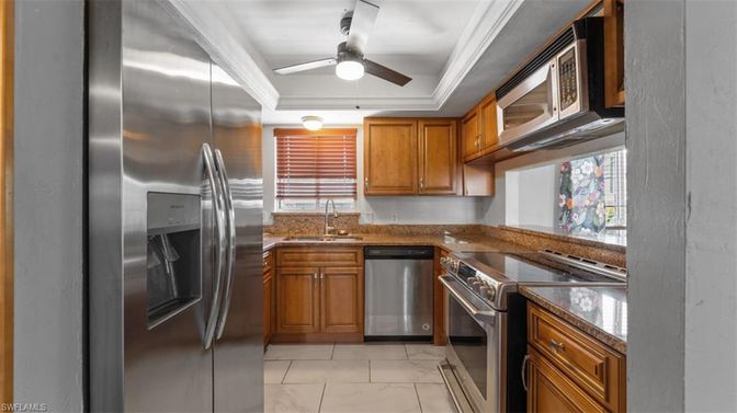 Interior, Kitchen, Marble, Stainless Steel Appliances