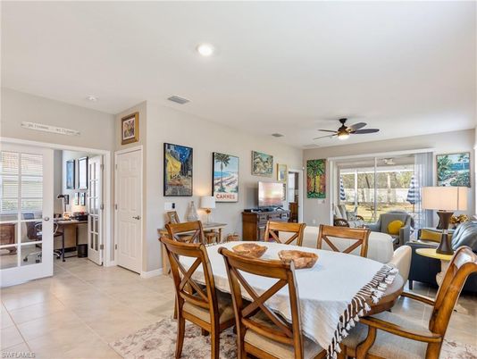 Dining room, Interior, Recessed Lighting