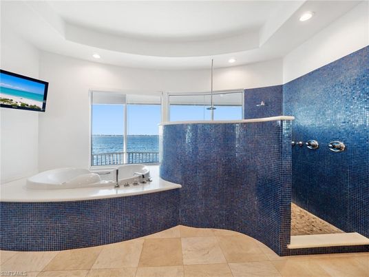 Bathroom, Interior, Recessed Lighting, Water