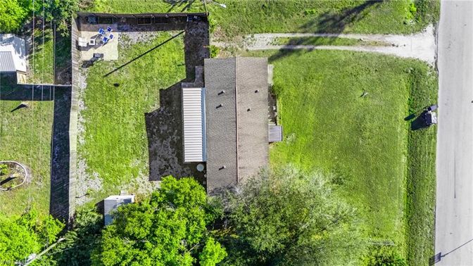Exterior, Drone
