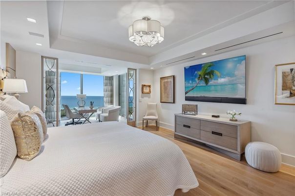 Bedroom, Chandelier, Interior, Recessed Lighting, Water, Wood Texture Flooring