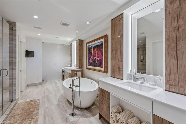 Bathroom, Dual Sink Vanities, Free Standing Baths, Glass Shower, Interior, Recessed Lighting