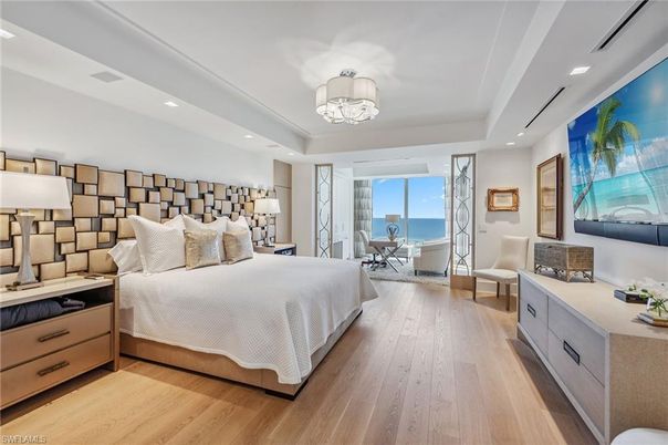 Bedroom, Interior, Recessed Lighting, Water, Wood Texture Flooring
