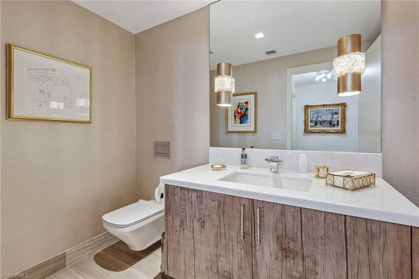 Bathroom, Interior, Pendant Lights, Recessed Lighting, Wood Texture Flooring