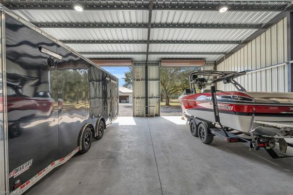 Garage, Interior