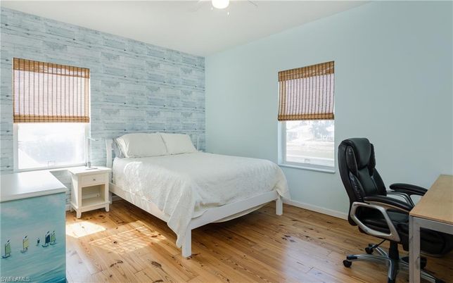 Bedroom, Home Office, Interior, Wood Texture Flooring