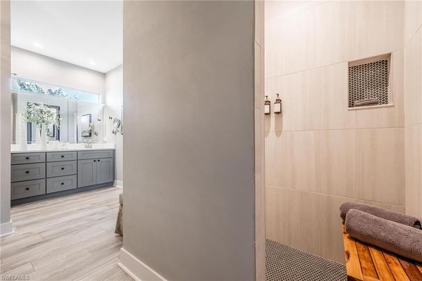 Bathroom, Interior, Recessed Lighting, Wood Texture Flooring