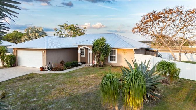 Attached, Backyard, Exterior, Facade, Ranch