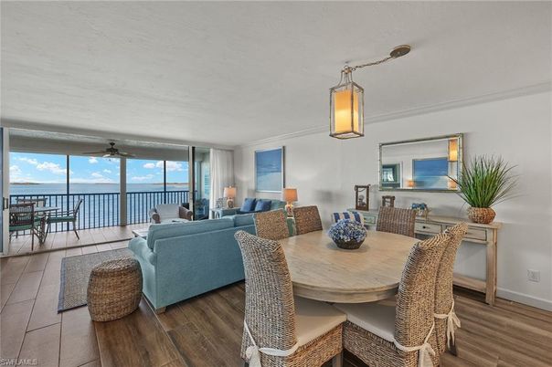 Dining room, Interior, Living room, Pendant Lights, Wood Texture Flooring