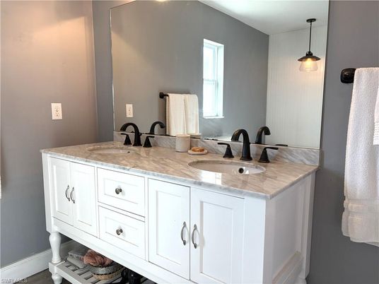Bathroom, Dual Sink Vanities, Interior, Pendant Lights