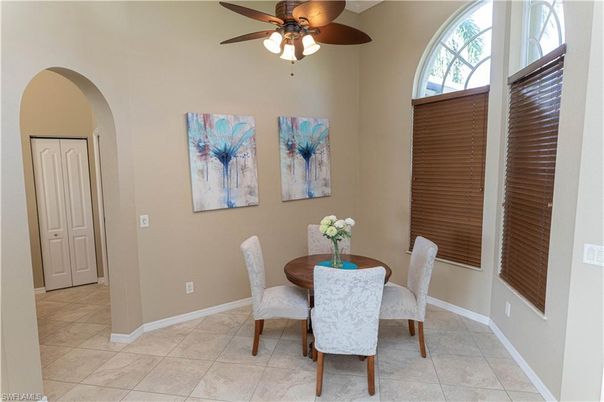 Dining room, Interior