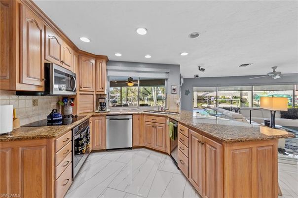 Interior, Kitchen, Marble, Recessed Lighting