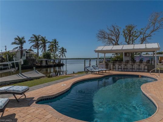 Exterior, Pool, Water